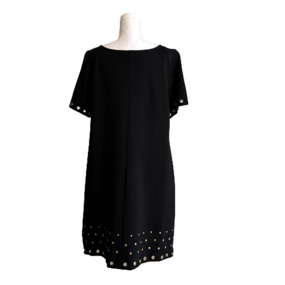 Roz & Ali Black Grommet Rivet Detail Short Sleeve Shift LBD Dress Woman Size 14 - Picture 5 of 12